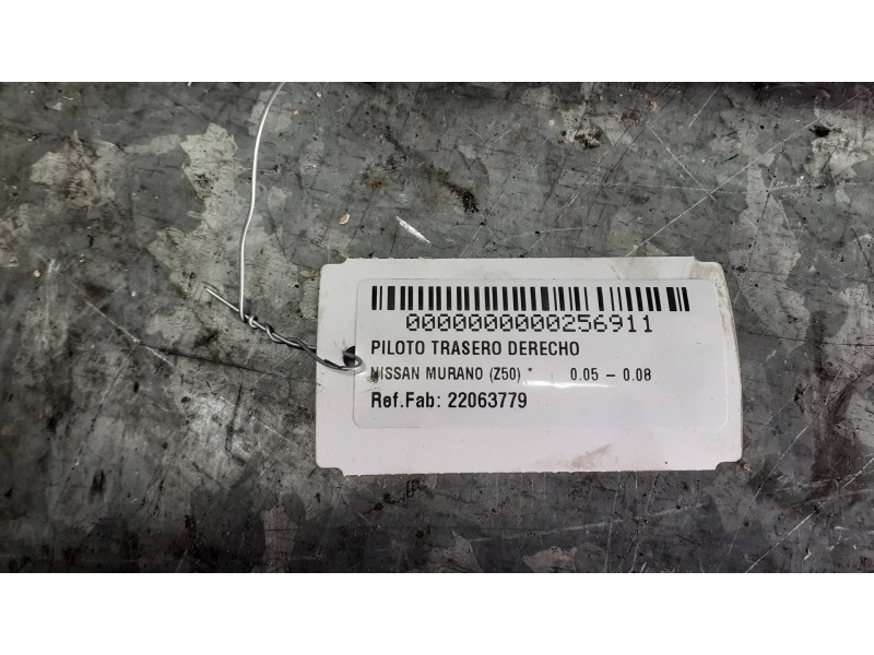 Recambio de piloto trasero derecho para nissan murano (z50) referencia OEM IAM 22063779  