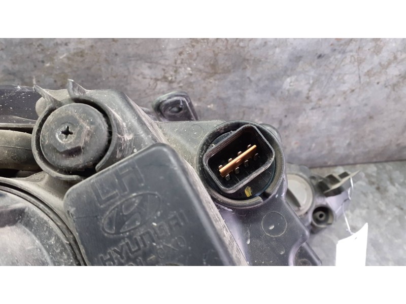 Recambio de faro izquierdo para hyundai i10 referencia OEM IAM 921010X0  