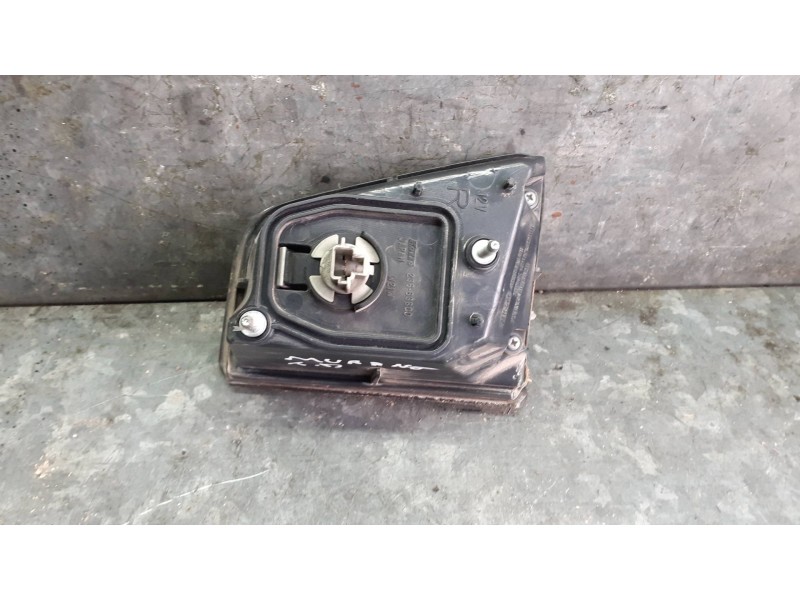 Recambio de piloto trasero derecho interior para nissan murano (z50) referencia OEM IAM 23663800  