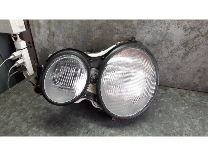 Recambio de faro izquierdo para mercedes-benz clase e (w210) berlina referencia OEM IAM 14434500  