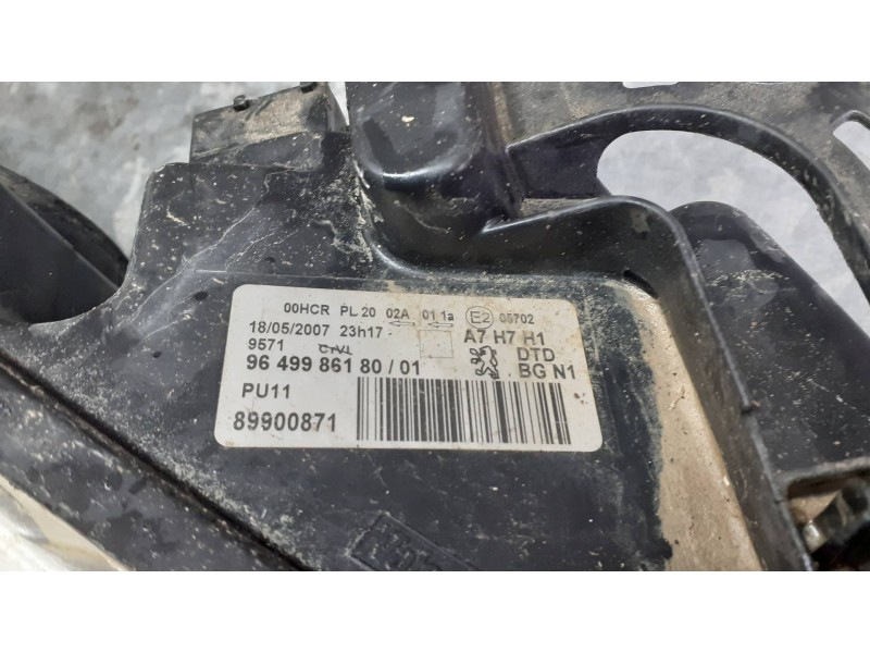 Recambio de faro derecho para peugeot 207 referencia OEM IAM 964998618001 89900871 