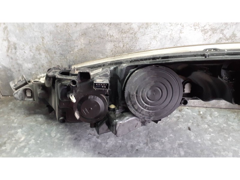 Recambio de faro derecho para peugeot 207 referencia OEM IAM 964998618001 89900871 