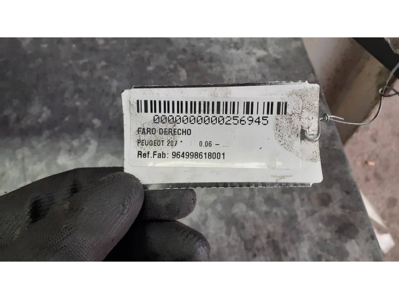 Recambio de faro derecho para peugeot 207 referencia OEM IAM 964998618001 89900871 