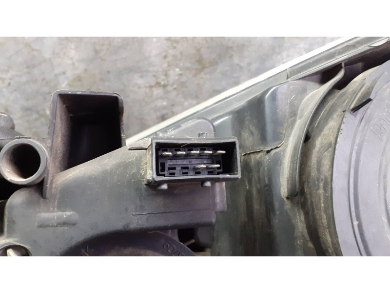 Recambio de faro derecho para peugeot 207 referencia OEM IAM 964998618011 89900871 