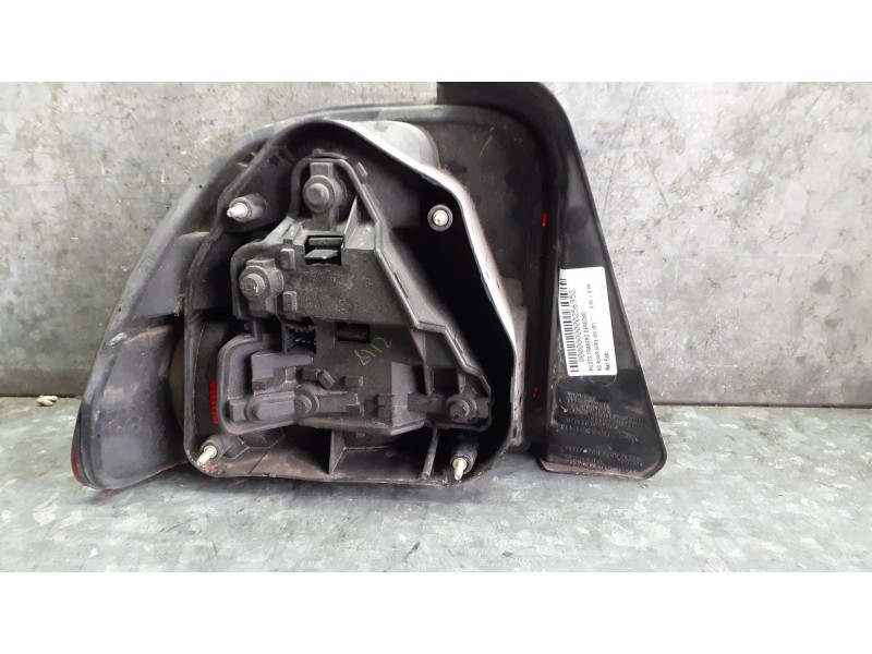 Recambio de piloto trasero derecho para mg rover serie 400 (rt) referencia OEM IAM   