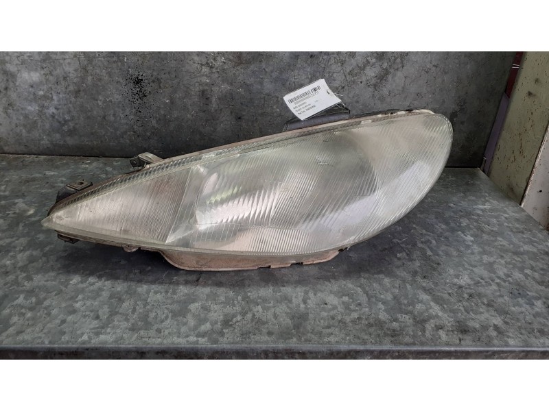 Recambio de faro izquierdo para peugeot 206 berlina referencia OEM IAM 9640559580  