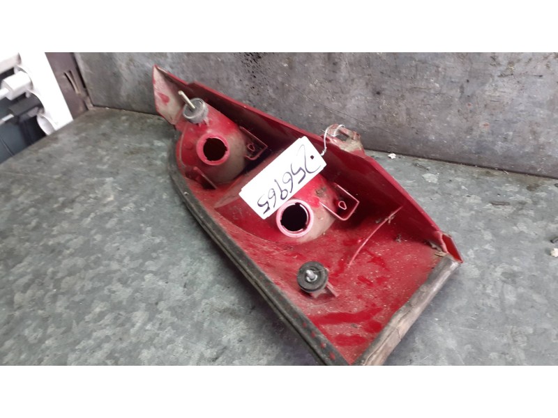 Recambio de piloto trasero izquierdo para ford focus berlina (cak) referencia OEM IAM   