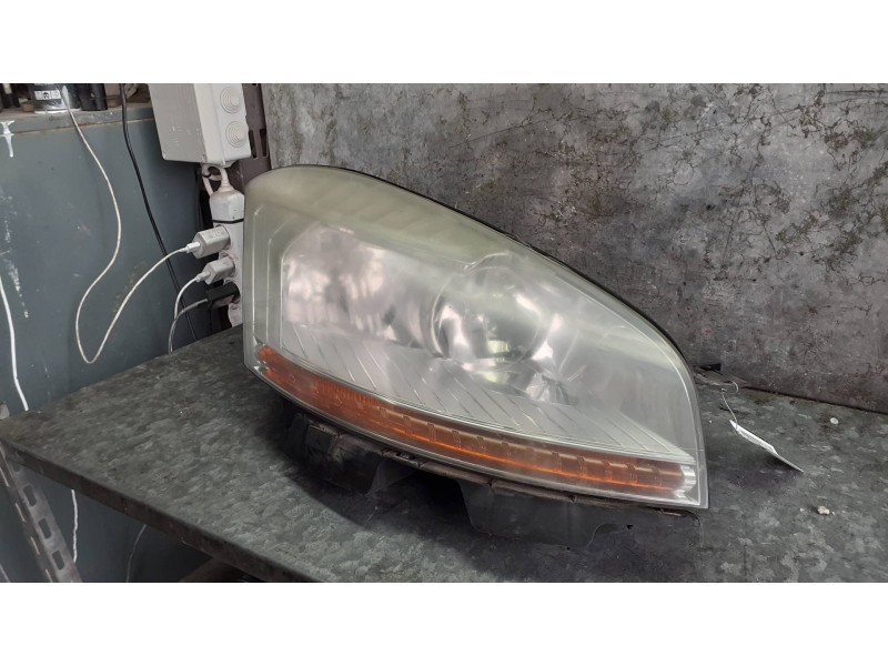 Recambio de faro derecho para citroen c4 grand picasso referencia OEM IAM 16298200  