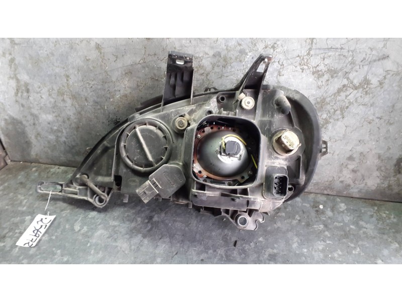 Recambio de faro derecho para mercedes-benz clase m (w163) referencia OEM IAM 22315600  