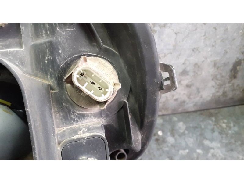 Recambio de faro derecho para mercedes-benz clase m (w163) referencia OEM IAM 22315600  
