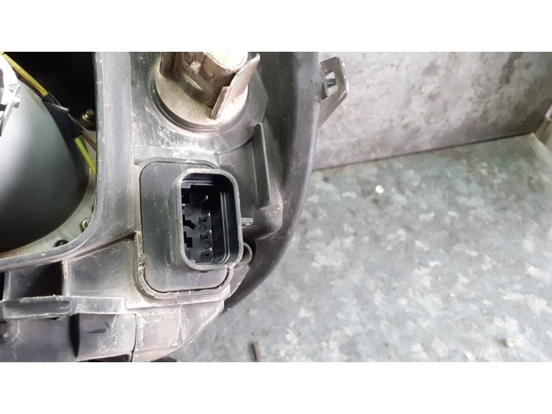 Recambio de faro derecho para mercedes-benz clase m (w163) referencia OEM IAM 22315600  