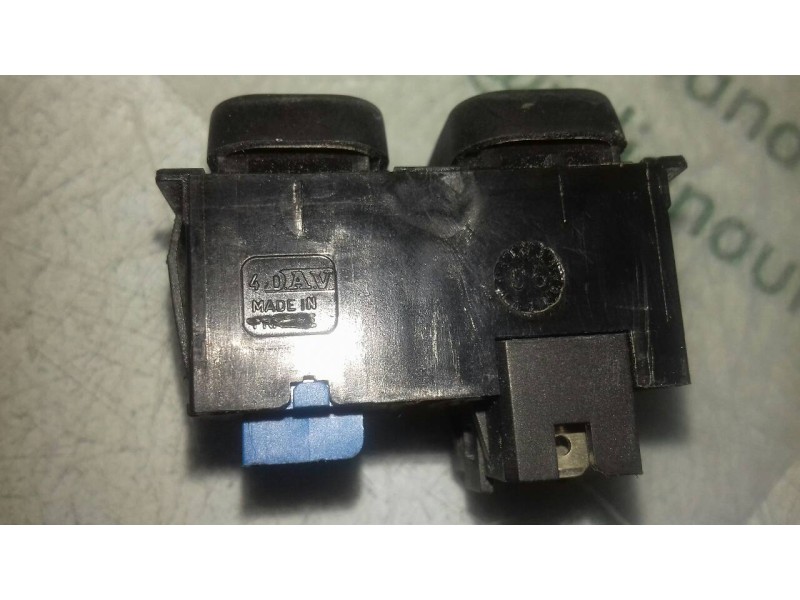 Recambio de mando elevalunas delantero izquierdo para peugeot 406 berlina (s1/s2) svdt referencia OEM IAM   