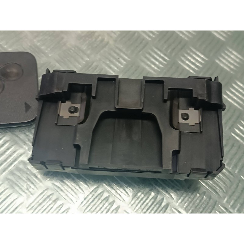 Recambio de conmutador de arranque para renault megane ii berlina 5p referencia OEM IAM 8200074331A S118539001E CON TARGETA