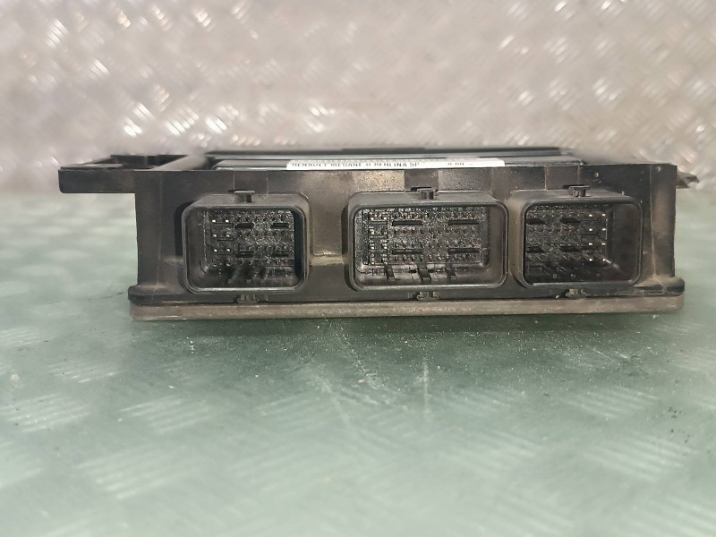 Recambio de centralita motor uce para renault megane ii berlina 5p referencia OEM IAM 8200334419 8200374152 DELPHI