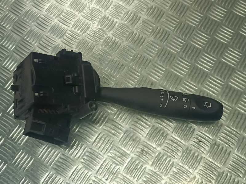 Recambio de mando limpia para hyundai i10 referencia OEM IAM 202007964  