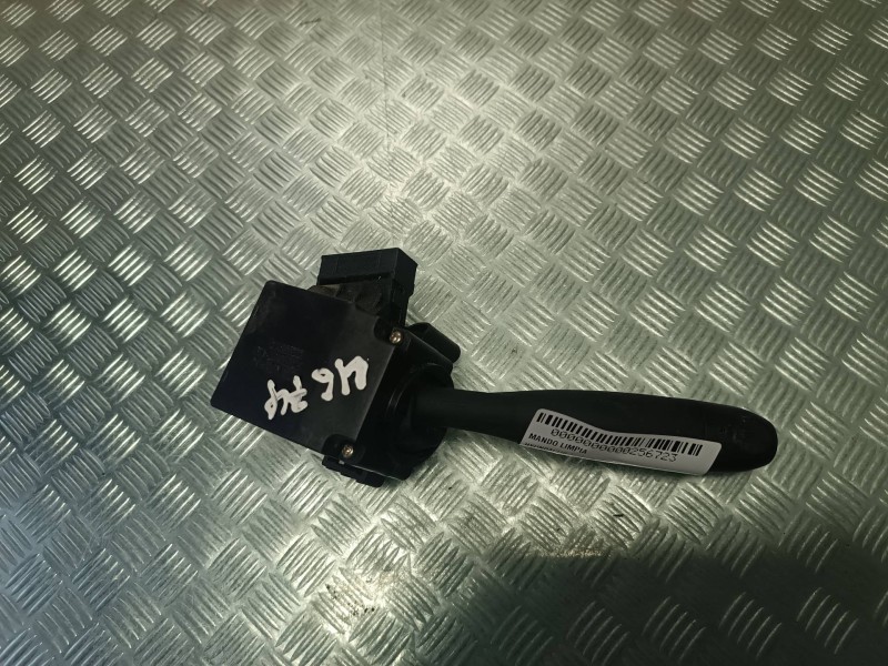 Recambio de mando limpia para hyundai i10 referencia OEM IAM 202007964  