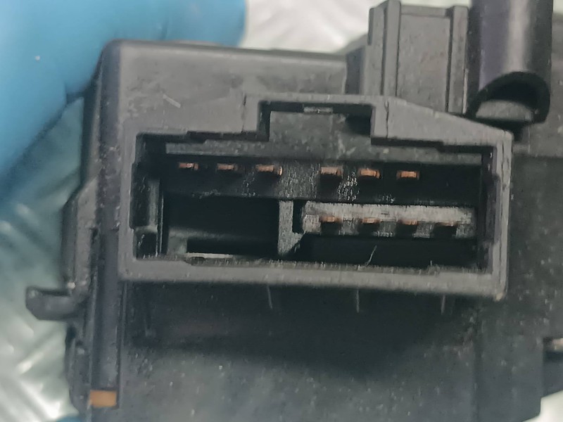 Recambio de mando limpia para hyundai i10 referencia OEM IAM 202007964  