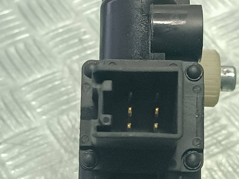 Recambio de motor elevalunas delantero derecho para mazda 6 lim. (gh)(.2012) referencia OEM IAM GA558RP D6515858X CM012030