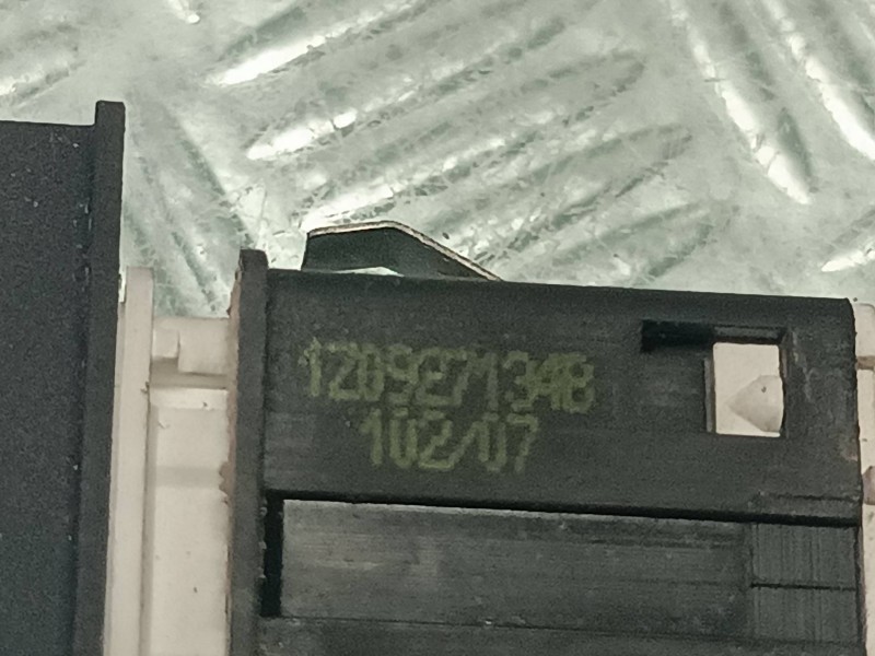 Recambio de interruptor para skoda octavia berlina (1u2) referencia OEM IAM 1Z0927134B CONECTOR 4 PINES ESP