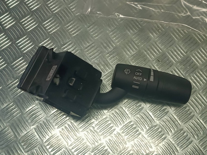 Recambio de mando limpia para mazda 6 lim. (gh)(.2012) referencia OEM IAM 17F8992  