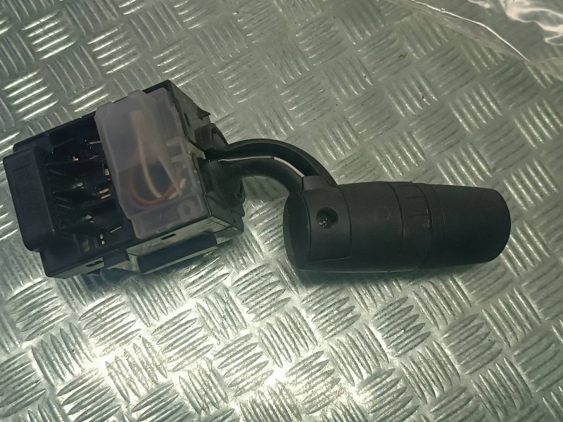 Recambio de mando limpia para mazda 6 lim. (gh)(.2012) referencia OEM IAM 17F8992  