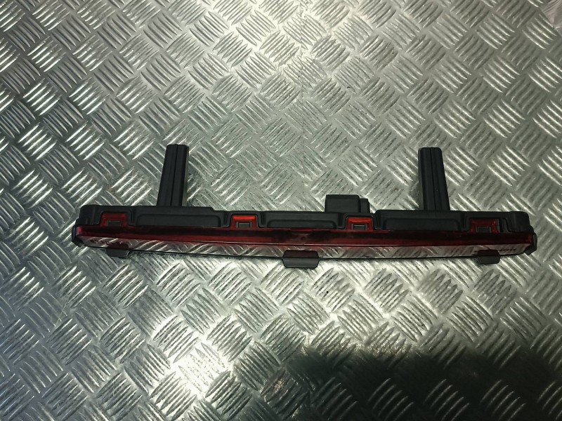 Recambio de luz central de freno para mazda 6 lim. (gh)(.2012) referencia OEM IAM GHK151580 K2442 W0969