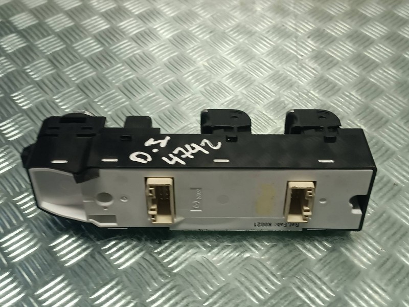 Recambio de mando elevalunas delantero izquierdo para mazda 6 lim. (gh)(.2012) referencia OEM IAM K0021  