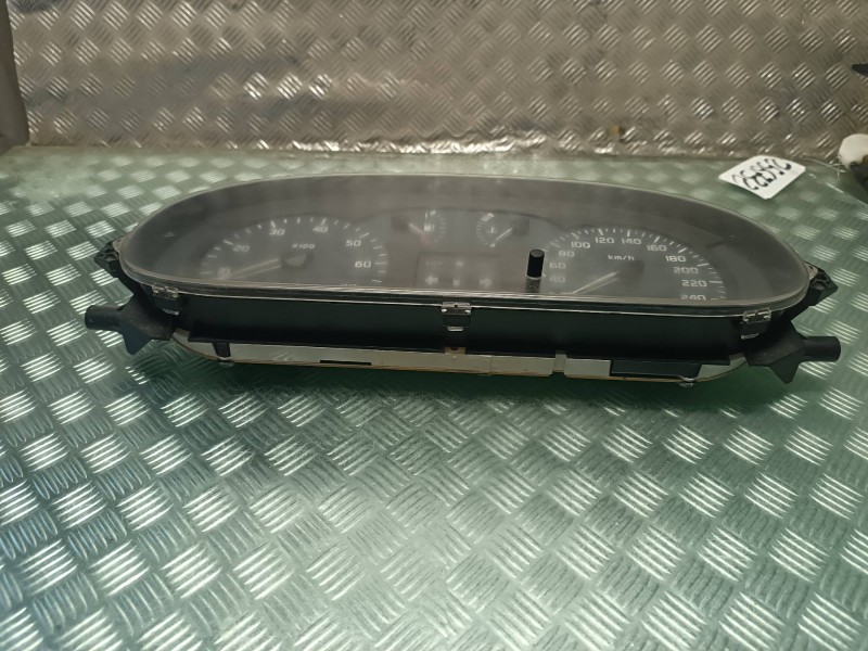 Recambio de cuadro instrumentos para renault megane i classic (la0) referencia OEM IAM P8200071820 216501761 SAGEM