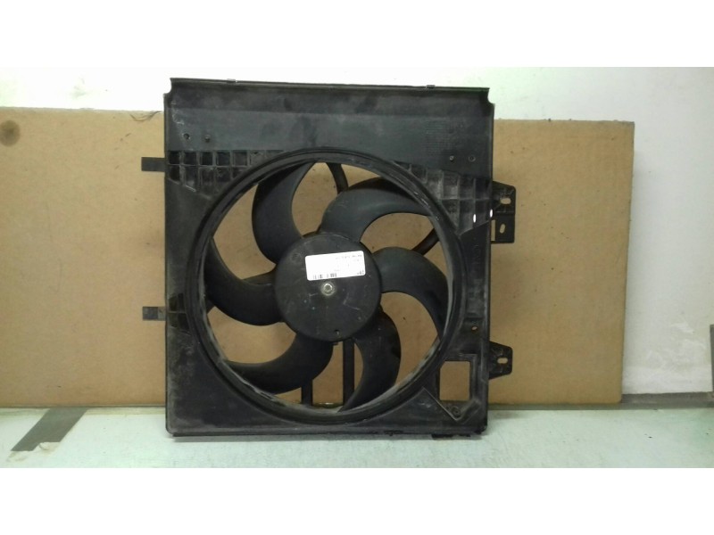 Recambio de electroventilador para citroen c3 1.1 collection referencia OEM IAM 8240503FR  