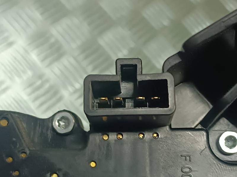 Recambio de motor limpia trasero para hyundai i10 referencia OEM IAM 98700OX000 F00S2B2181 