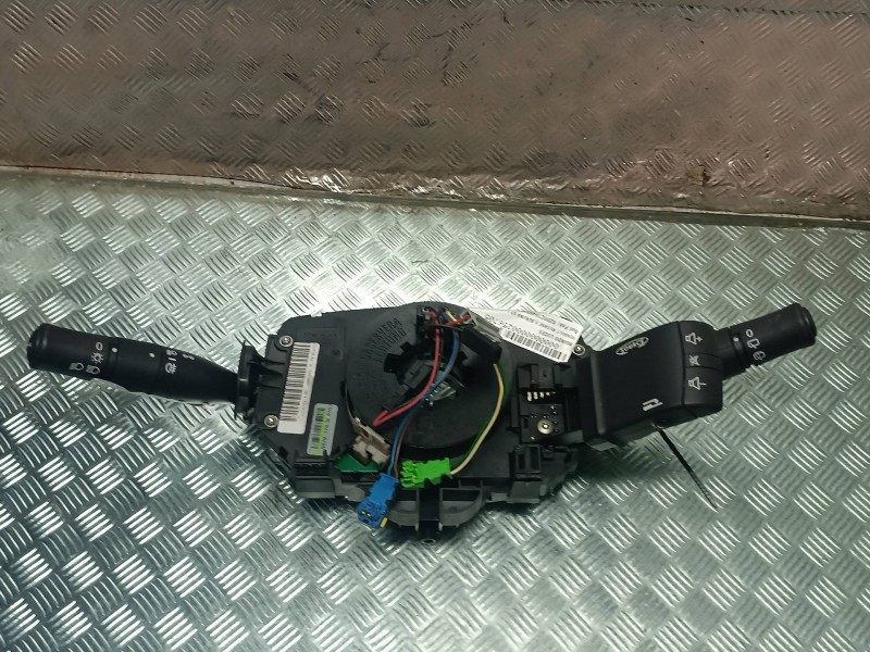 Recambio de mando luces para renault megane ii berlina 5p referencia OEM IAM 820021646210J8 987M178M0103 VALEO