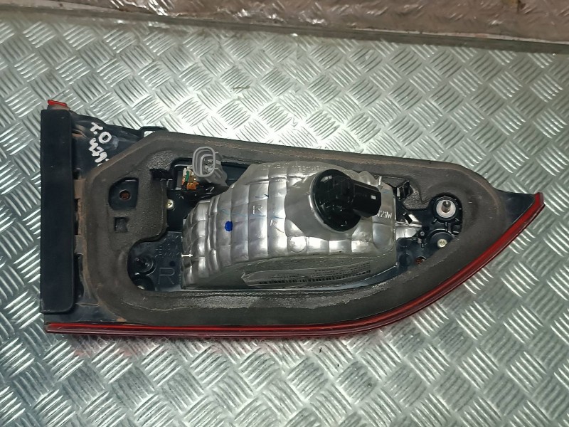 Recambio de piloto trasero derecho interior para mazda 6 lim. (gh)(.2012) referencia OEM IAM 22665044  