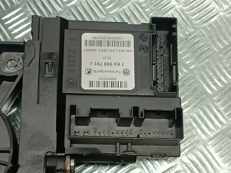 Recambio de motor elevalunas delantero izquierdo para skoda octavia berlina (1u2) referencia OEM IAM 1K0959793J 1T0959701D 40202