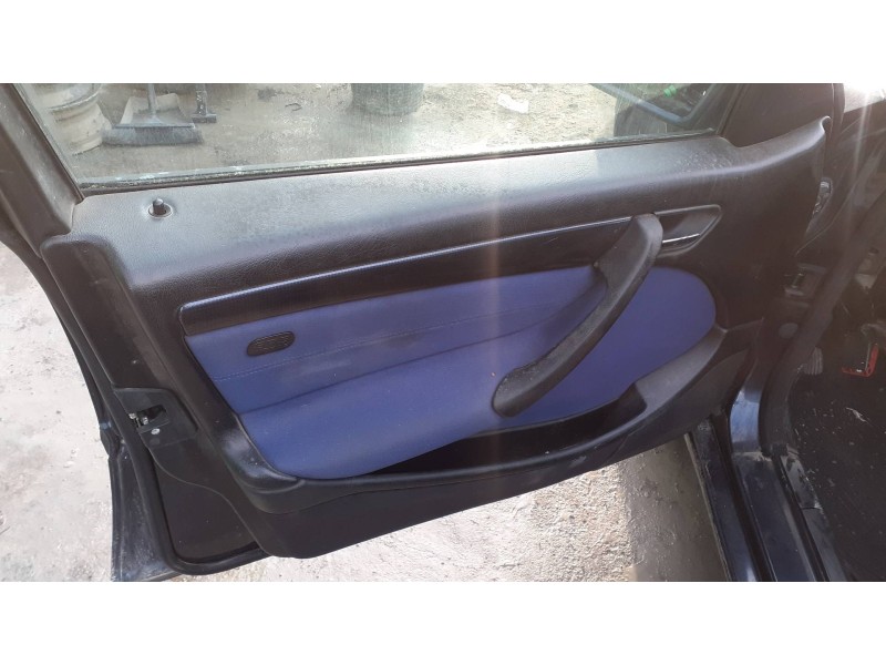 mercedes-benz clase c (w202) berlina del año 2001