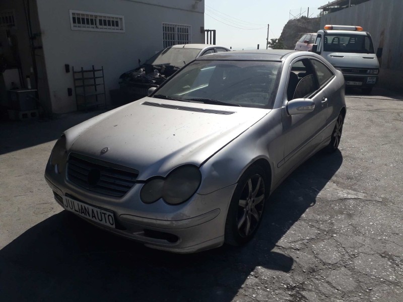mercedes-benz clase c (w203) sportcoupe del año 2001