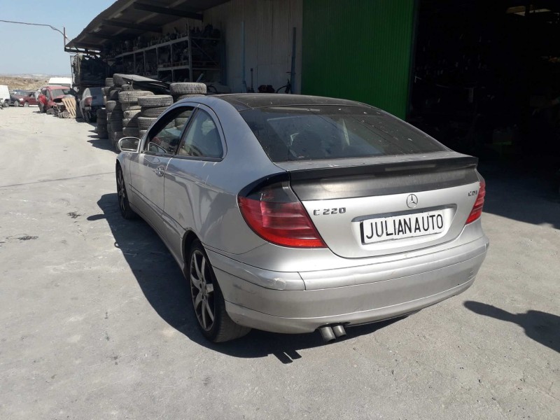mercedes-benz clase c (w203) sportcoupe del año 2001