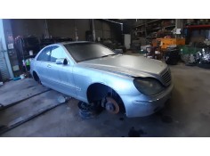 mercedes-benz clase s (w220) berlina del año 2004 2