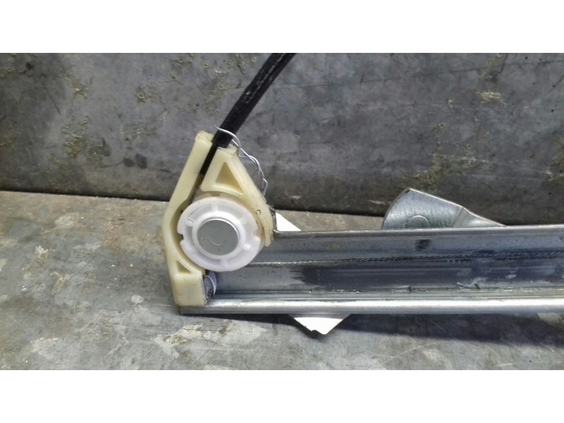 Recambio de elevalunas delantero izquierdo para citroen berlingo cuadro referencia OEM IAM 430106F0 60808650 ELECTRICO