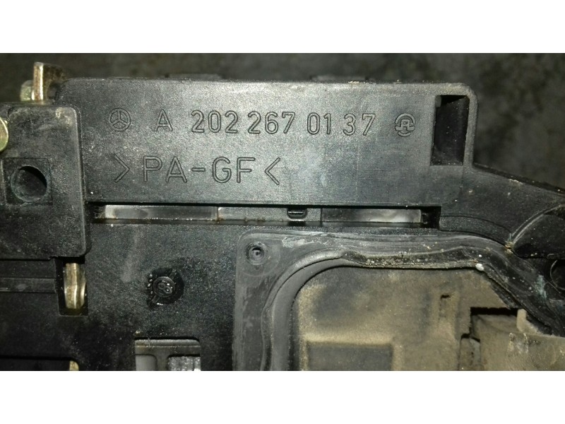 Recambio de palanca cambio para mercedes-benz clase c (w202) berlina referencia OEM IAM A2022670537 A2022670137 AUTOMATICA