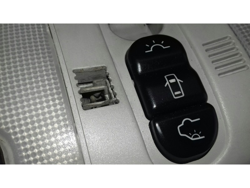 Recambio de luz interior para mercedes-benz clase s (w220) berlina referencia OEM IAM A22082010017D43  HELLA