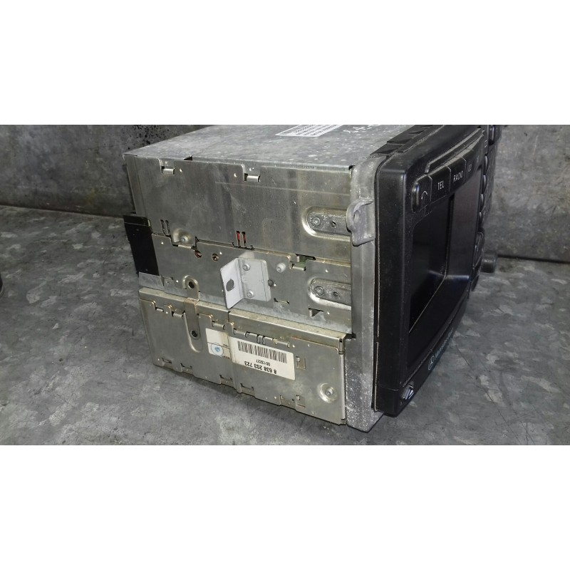 Recambio de sistema audio / radio cd para mercedes-benz clase s (w220) berlina referencia OEM IAM A2208203489 8638203723 BOSCH