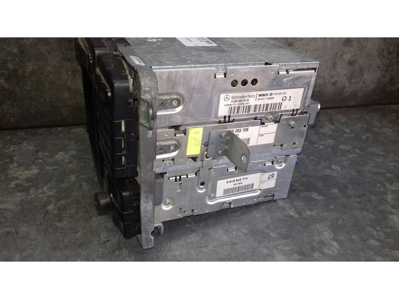 Recambio de sistema audio / radio cd para mercedes-benz clase s (w220) berlina referencia OEM IAM A2208203489 8638203723 BOSCH