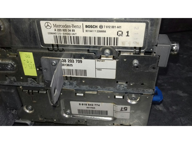 Recambio de sistema audio / radio cd para mercedes-benz clase s (w220) berlina referencia OEM IAM A2208203489 8638203723 BOSCH