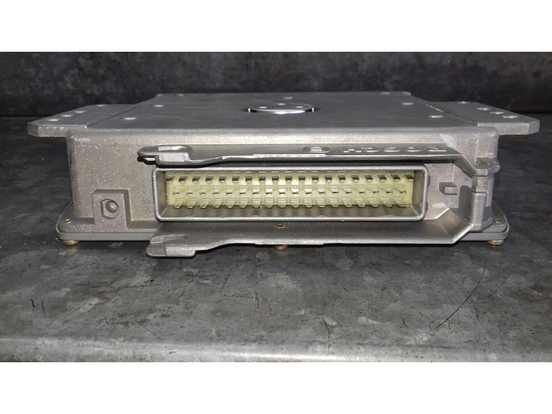 Recambio de centralita motor uce para mercedes-benz clase c (w202) berlina referencia OEM IAM A0225459632 0281001714 BOSCH