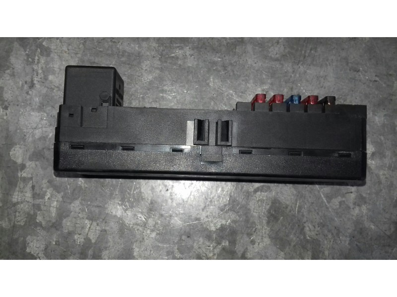 Recambio de caja reles / fusibles para mercedes-benz clase c (w202) berlina referencia OEM IAM A0005400172 05376110 