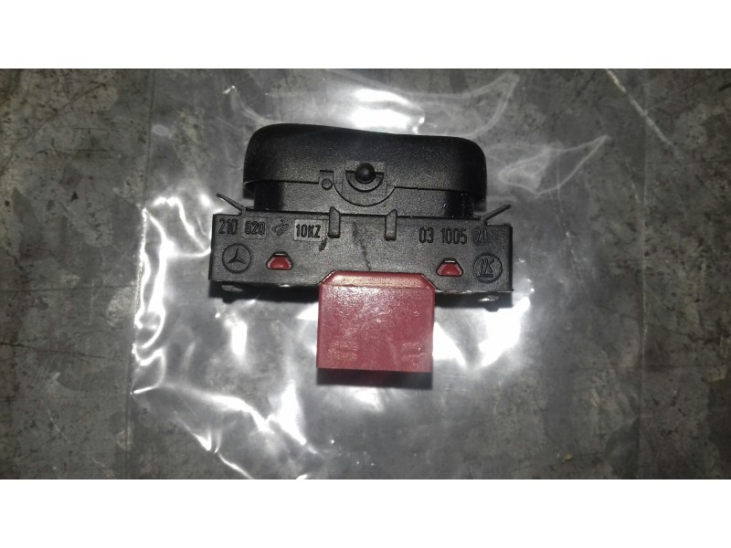 Recambio de interruptor para mercedes-benz clase c (w202) berlina referencia OEM IAM 2108202810KZ  ASR - OFF
