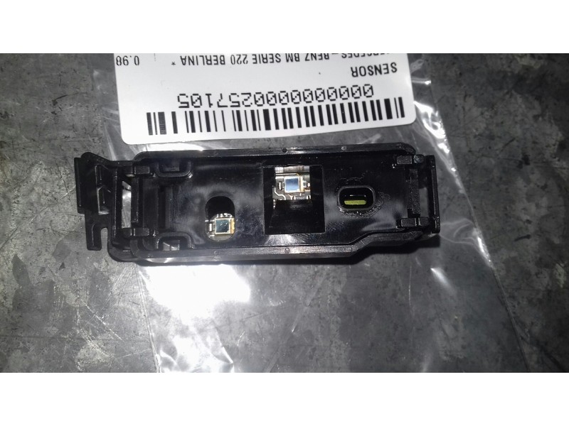 Recambio de sensor para mercedes-benz clase s (w220) berlina referencia OEM IAM A2208203326 5DF00795900 HELLA