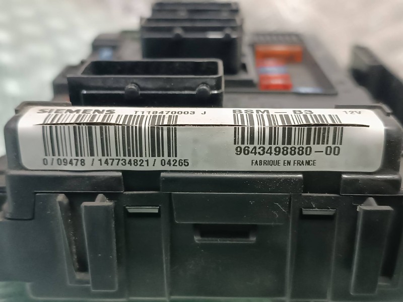 Recambio de caja reles / fusibles para citroen xsara picasso referencia OEM IAM 9643498880 T118470003J BSM-B3