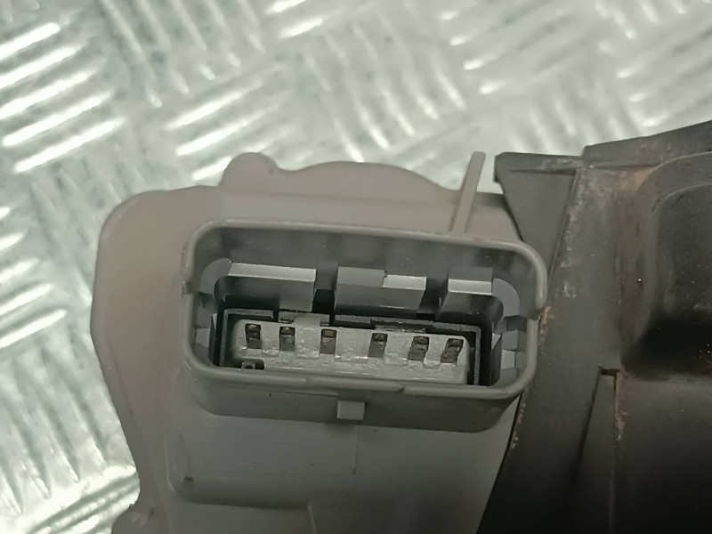 Recambio de cerradura puerta delantera derecha para citroen xsara picasso referencia OEM IAM   