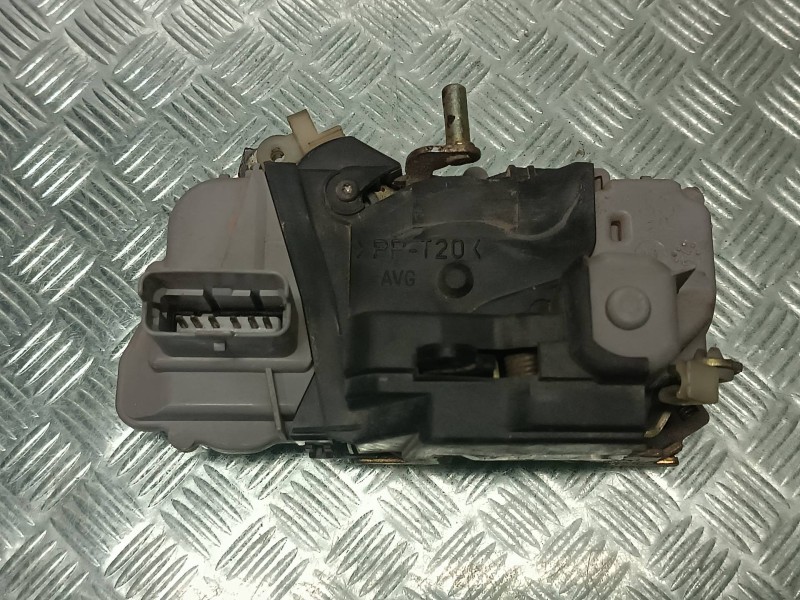 Recambio de cerradura puerta delantera izquierda para citroen xsara picasso referencia OEM IAM   CONECTOR 6 PINES